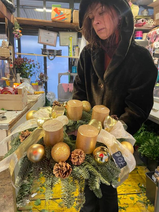 FOTO Pogledajte kakvih sve vjenčića ima po Zagrebu, neki 'dizajnerski' dođu i 400 eura