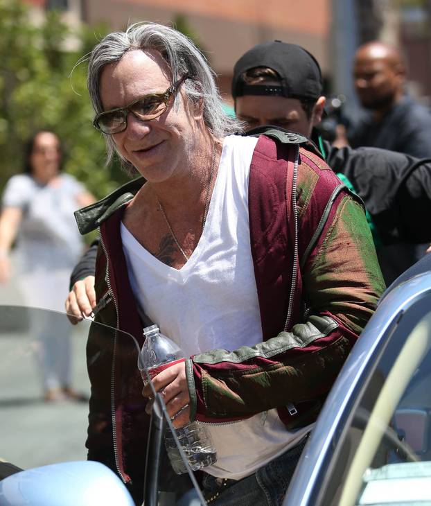 Los Angeles:  Mickey Rourke odlazi u grad 