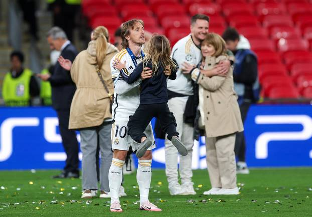 London: Luka Modrić s obitelji proslavio osvajanje Lige prvaka 