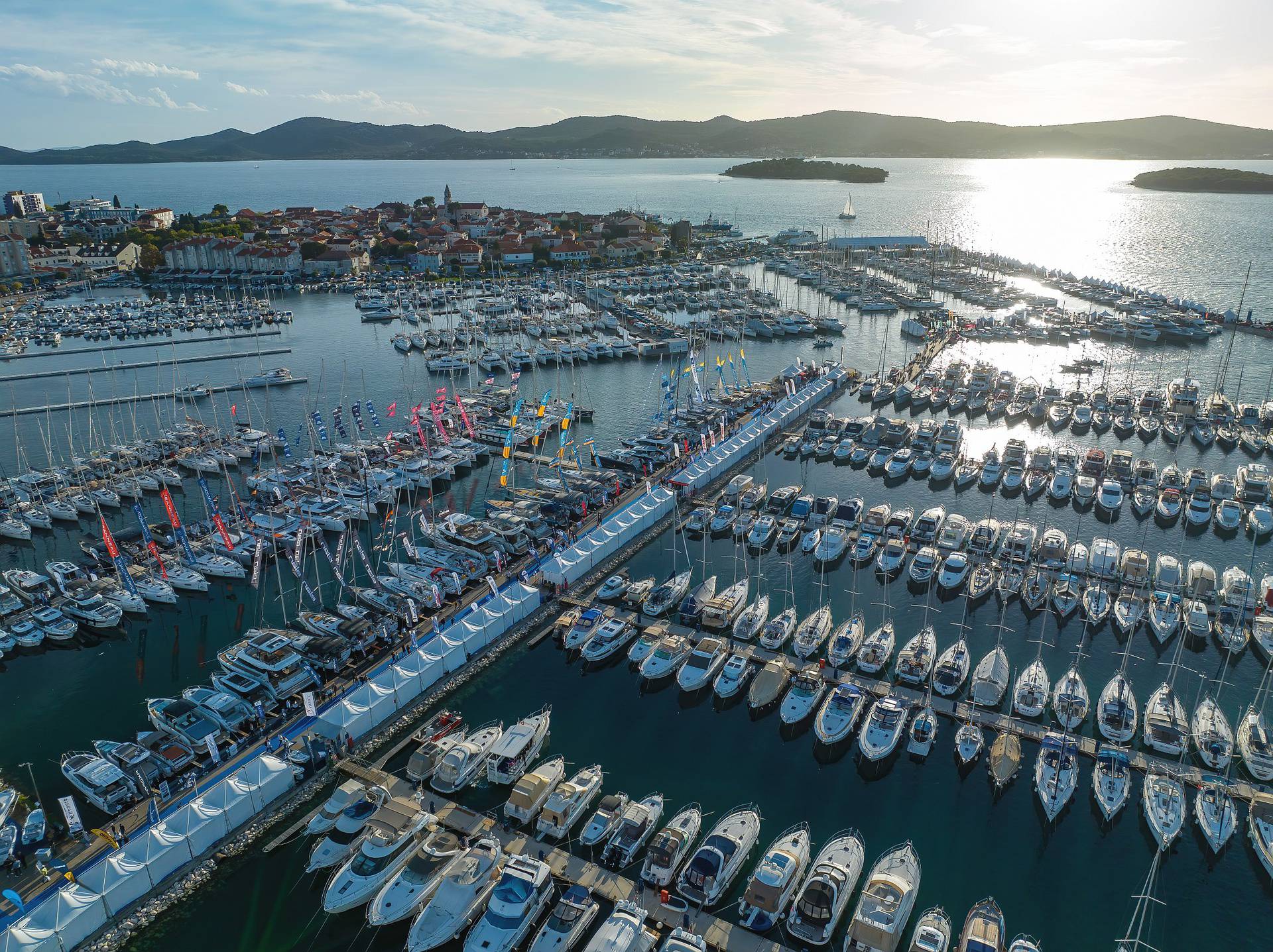 Stiže dosad najveći Biograd Boat Show: Širi se i na ribarsku luku, velika izložba katamarana