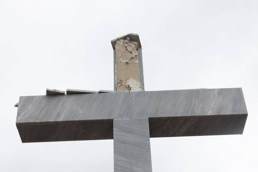 FOTO Munja o&scaron;tetila kri&zcaron; u Trilju