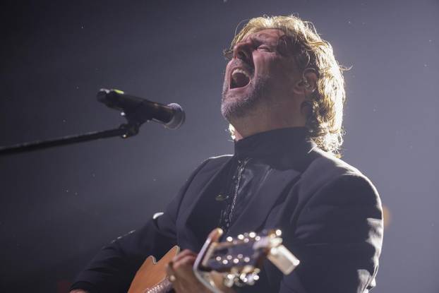 Zagreb: U Areni Zagreb održan koncert "Progledaj srcem"
