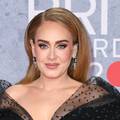 Adele ispunila želju fanovima pa zajecala: 'Nadam se da ćete vi meni jednom učiniti uslugu'