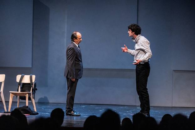 Split: U splitskom HNK premijerno izvedena drama "Požari"