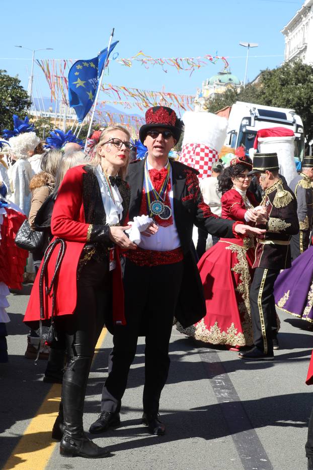 Rijeka: Povorka maškara na Rije?kom karnevalu