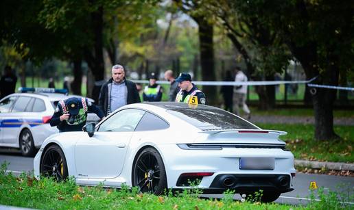 FOTO U&Zcaron;ASA U ZG-u Biciklist je poginuo u sudaru s Porscheom