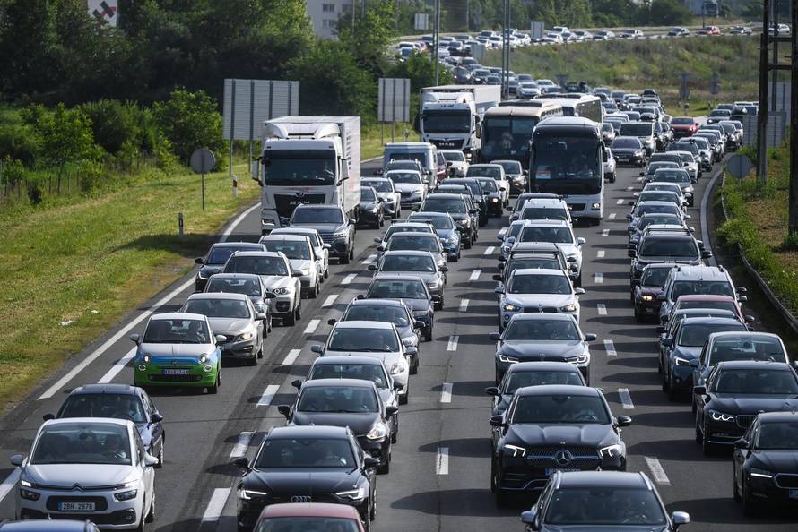 Zagreb: Gužve u jutarnjim satima na naplatnoj postaji Lučko