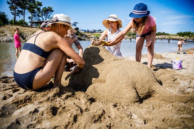 11. Festival pijeska na Kraljičinoj plaži u Ninu