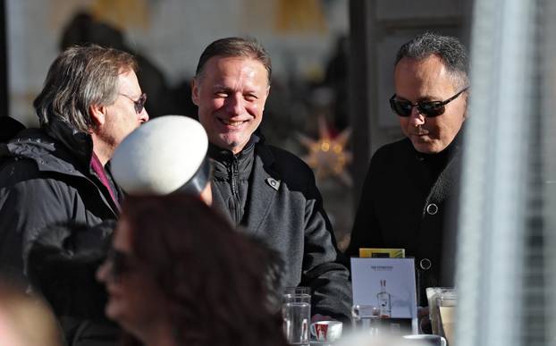 Brojna poznata lica prošetala zagrebačkom "špicom"