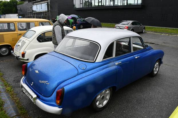 Međunarodni oldtimer susret u Slavonskom Brodu