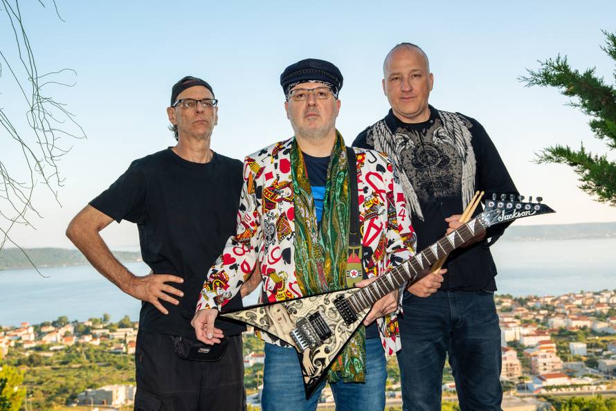 Vuco: 'Objavit ću duet s Dinom Dvornikom star čak 35 godina. Snimku ću odnijeti Elli i Danijeli'