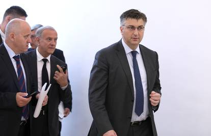 Opći sabor HDZ-a:  Plenković podnosi izvješće o radu stranke