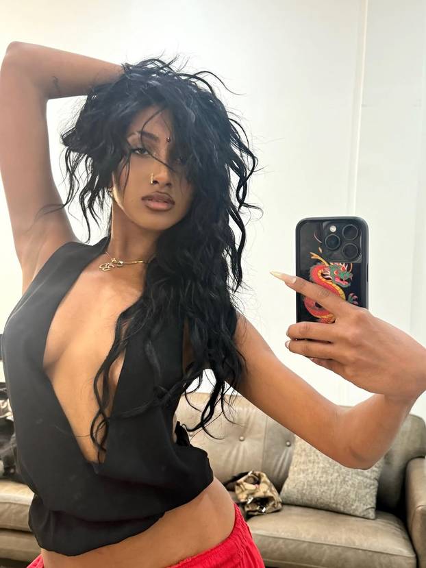 FOTO Iz različitih su dijelova svijeta, a svaka je kao model: Ovo su djevojke iz Katseye