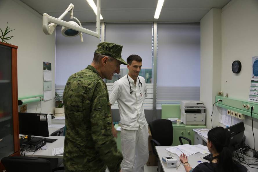 FOTO Ovi mladići od ožujka kreću na vojnu obuku: Otkrili što ih očekuje na pregledu