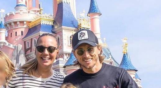 Luka Modrić s obitelji se opušta u Disneylandu: 'Sjajno vrijeme'