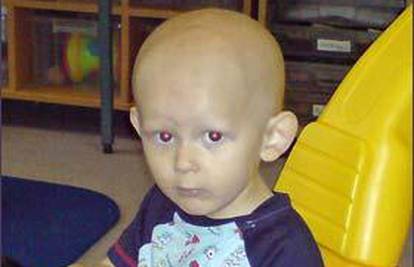 Dječak s 13 mjeseci dobio rak testisa i pobijedio ga