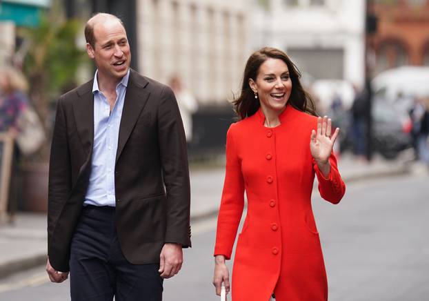 London: Princ William i Kate Middleton putovali podzemnom linijom Elizabeth kako bi posjetili pub Dog & Duck u Sohou