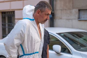 Zadar, 17.08.2026 - Pripadnici interventne policije priveli su cetvorku koja se dovodi u vezu s podmetanjem pozara u Zadarskoj zupaniji