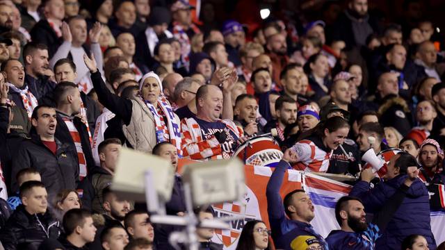Zagreb: Navijači na susretu Hrvatske i Armenije u kvalifikacijama za Europsko prvenstvo