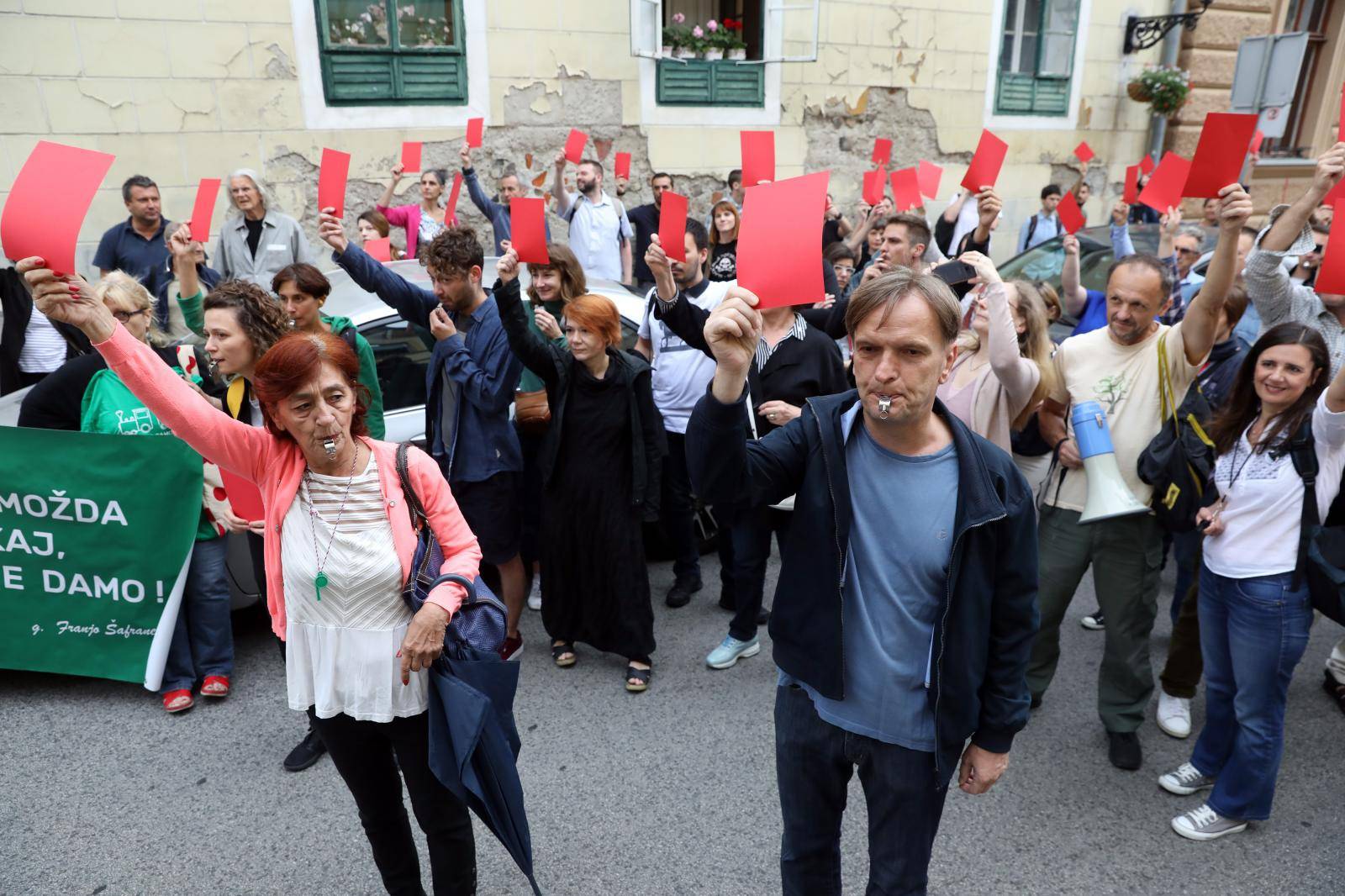 Protestni skup protiv novog prijedloga GUP-a ispred skupÅ¡tine Grada Zagreba