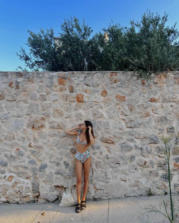 FOTO Koga ljubi Petković? Bila je to ljubav na prvi intervju, Iva ga je zavela pred kamerama