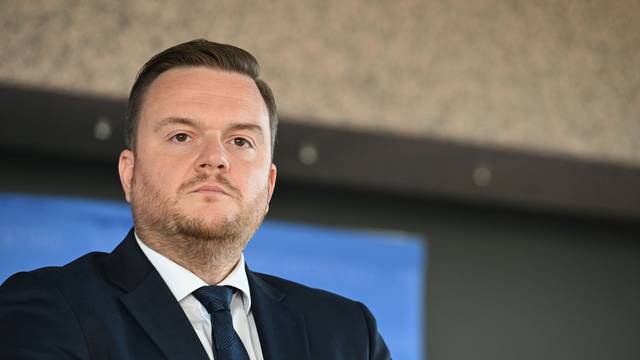 Zagreb: Ministar Primorac obratio se medijima nakon sjednice Vlade RH