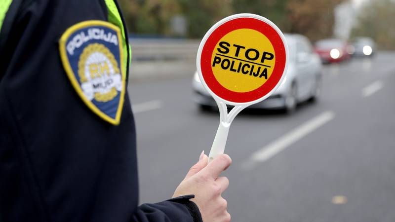 Od nedjelje vrijedi novo pravilo na cestama: Evo kakve su kazne