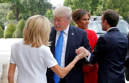 Trump Macronovoj ženi (64): 'Vi ste u tako dobroj formi...'