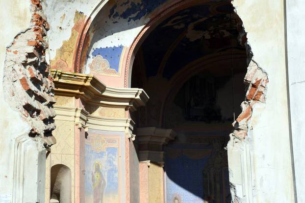 Žažina: Uskoro počinje obnova oštećene crkve sv. Nikole i Vida