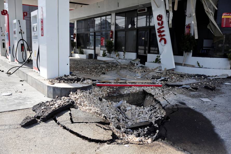 Aftermath of an strike in Tyre