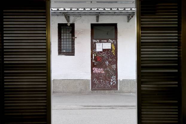 Zagreb: Pet mjeseci nakon zatvaranja obnova tržnice Dolac još nije počela, a ne zna se ni kada će