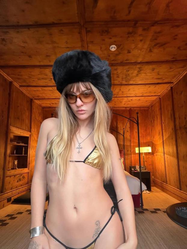 FOTO Golotinja joj nikada nije predstavljala problem, skidala se do kraja od početka karijere