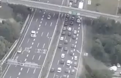 VIDEO Pogledajte gužve na autocestama iz zraka, policija vozače moli za strpljenje