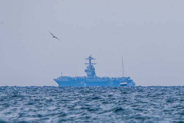 Najveći ratni brod ikada sagrađen, USS Gerald R. Ford, uplovio ispred Splita 