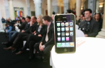 Appleu za 47 posto skočila dobit radi prodaje iPhonea 