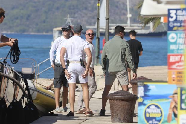EKSKLUZIVNO Trogir: Nakon četverodnevnog krstarenja Jadranom Jeff Bezos i Lauren Sanchez napustili Hrvatsku