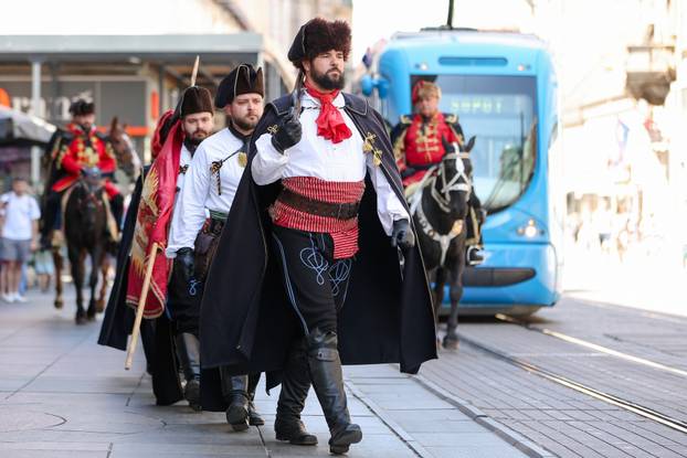 Proslava Dana grada Zagreba uz Kravat pukovniju na glavnom Trgu