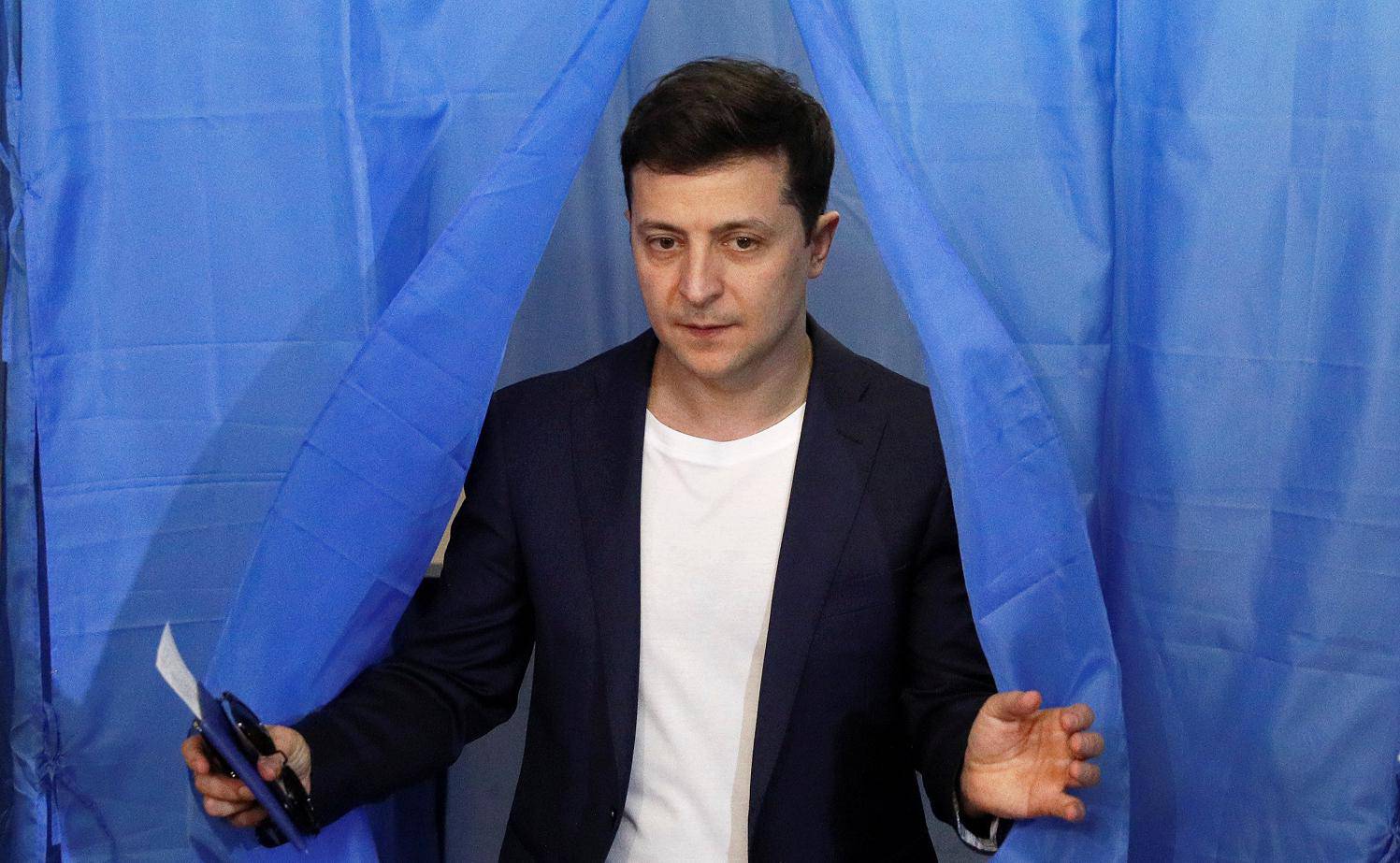 Candidate Zelenskiy visits a polling station during Ukraine's presidential election in Kiev