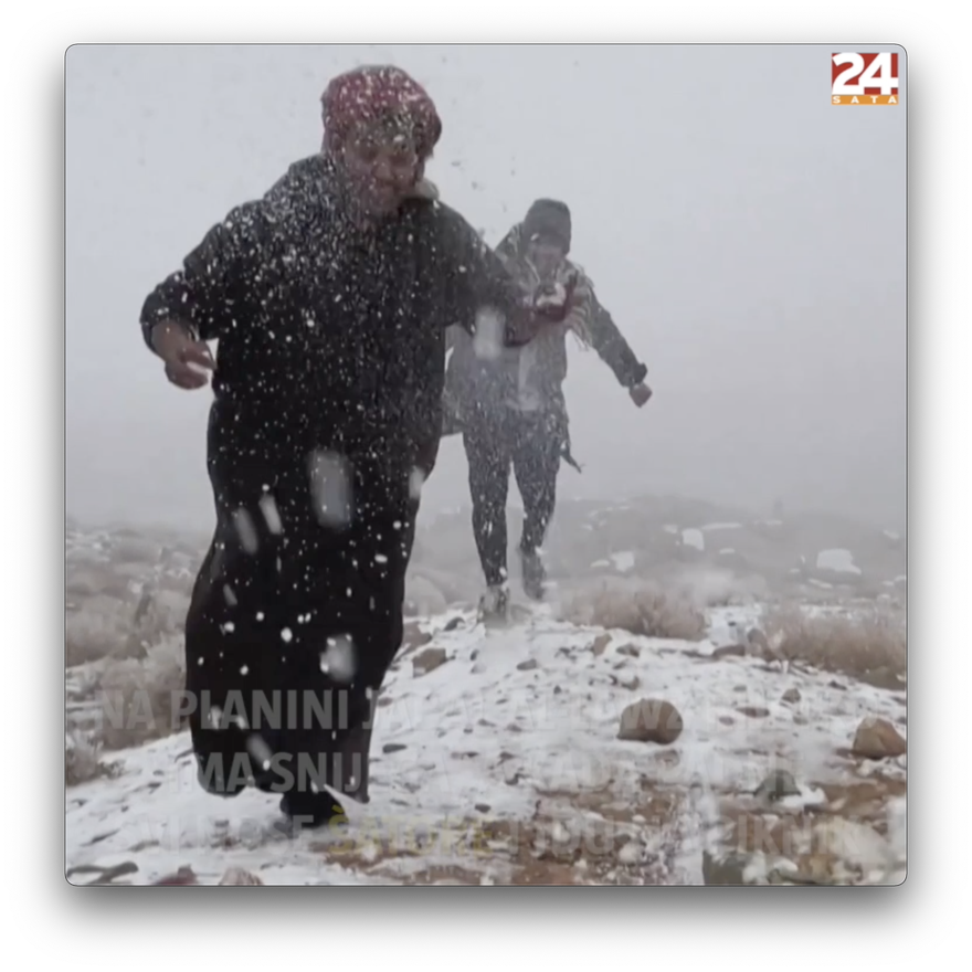 Snijeg u Saudijskoj Arabiji: Bijeli pokrivač razveselio je izletnike na planini na sjeveru zemlje