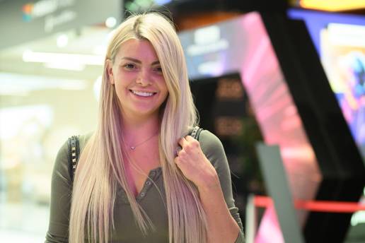 Ella Dvornik otkrila: Me&scaron;tar mi je pravi de&ccaron;ko, a svoju djecu vi&scaron;e ne&cacute;u objavljivati online...
