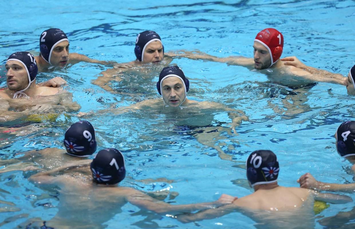 Hrvatska opet s 3 kluba u LP?Jadran protiv hrvatske kolonije