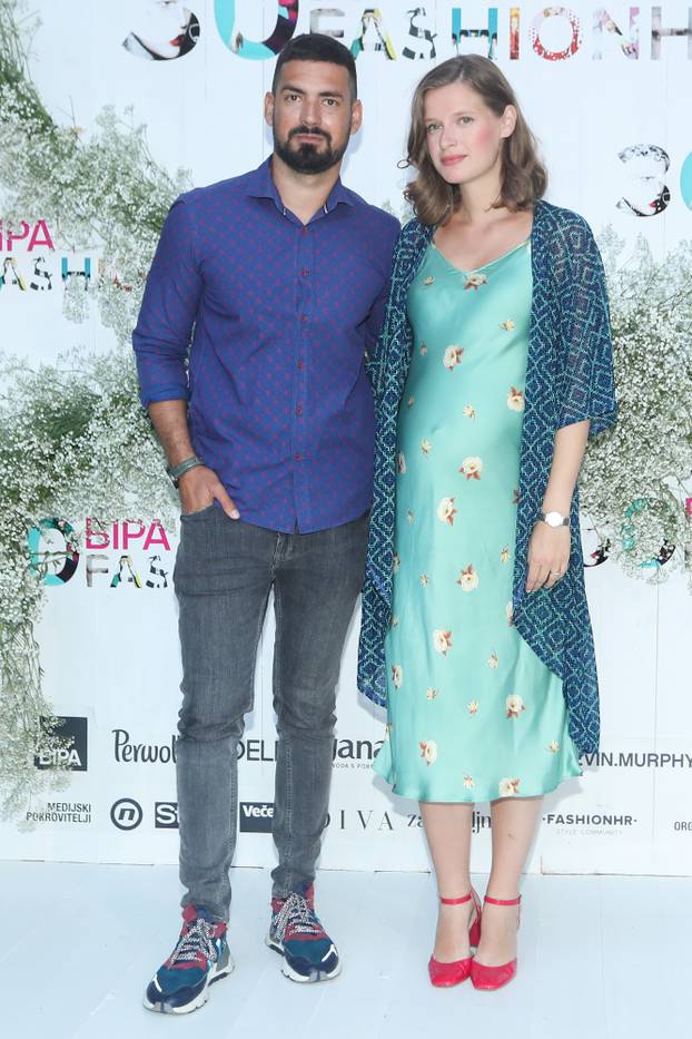 Zagreb: Poznati na modnoj reviji BIPA FashionHR