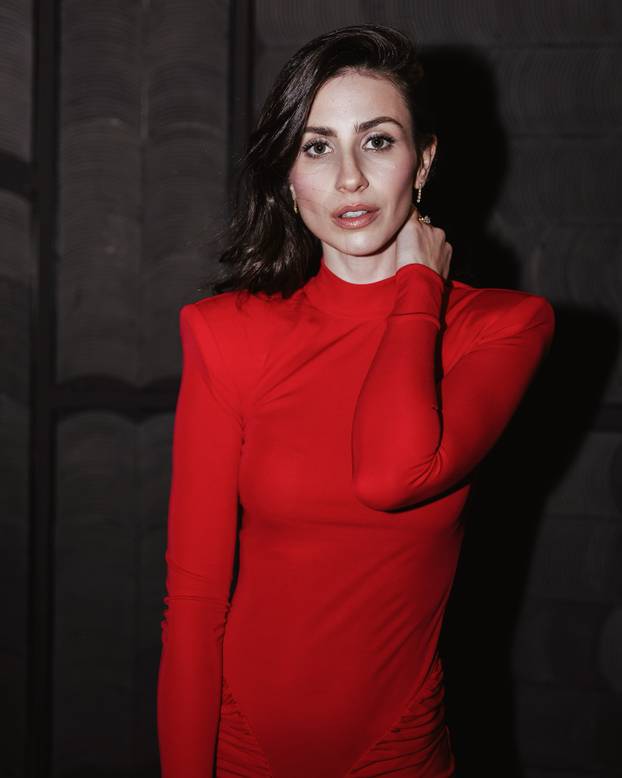 FOTO Bivša klizačica osvojila je Livakovića. Skrivala je trbuh na utakmici, sad su dobili prinovu