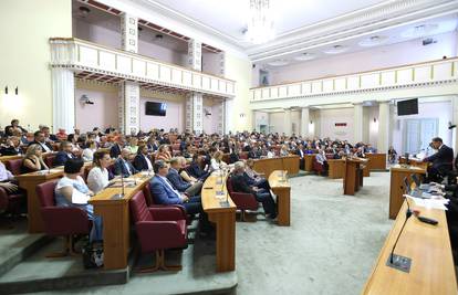 Čak 60 stranaka nije prijavilo DIP-u donacije za prvu polovicu godine, prijete im ove kazne