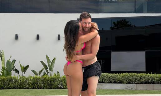 Messi i Antonela zagrljeni na vru&cacute;em argentinskom suncu. Evo kako u&zcaron;iva zaljubljeni par