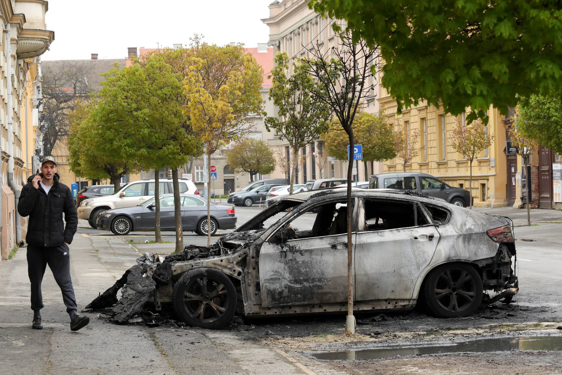 U Osijeku se zapalio automobil