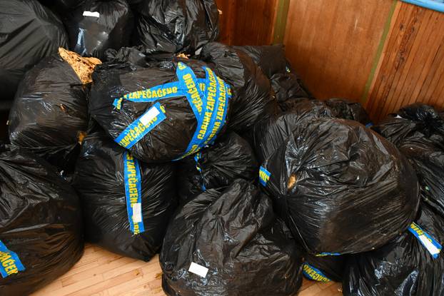 FOTO Dileri 'popušili' dvije tone duhana u Slavoniji: Pogledajte veliku policijsku zapljenu