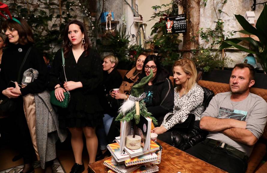 Split: Promocija knjige 'J...  vagu' trenerice Sanje Žuljević