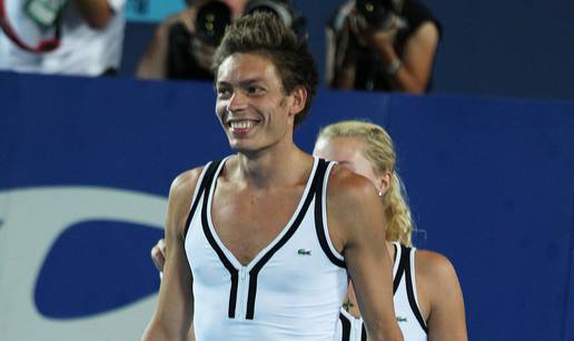 Nicolas Mahut je na Hopman Cupu igrao u ženskoj haljinici