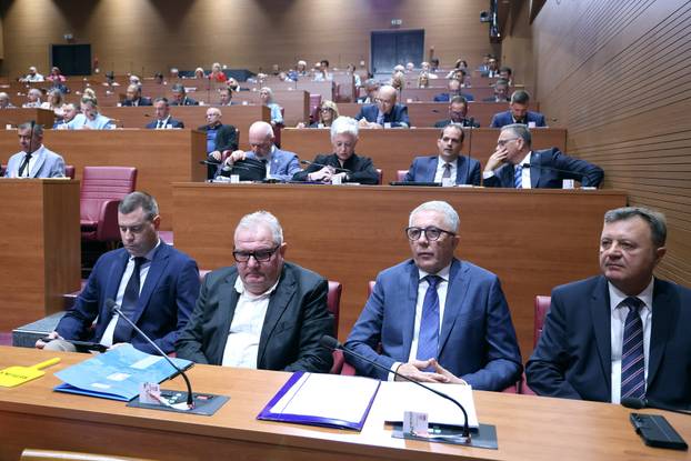 Zagreb: Počela 7. sjednica Hrvatskoga sabora